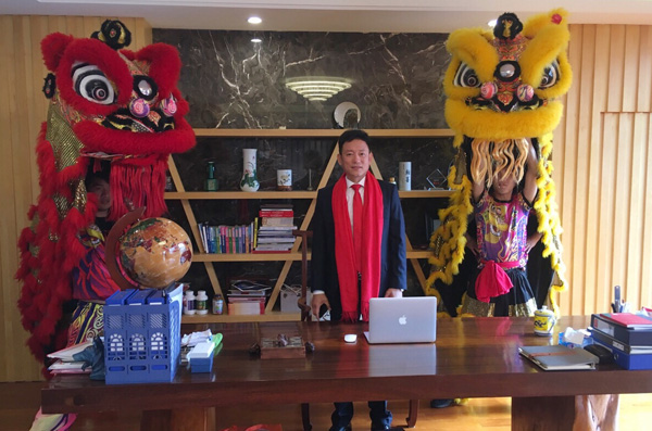 千秋偉業(yè)添錦繡 萬里鵬程展宏圖 —— 常青樹舞獅獻瑞賀新春，歡天喜地迎開工！